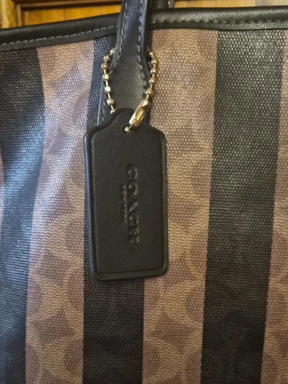 0Coach Brown Vertical Stripe Tote With Zipper